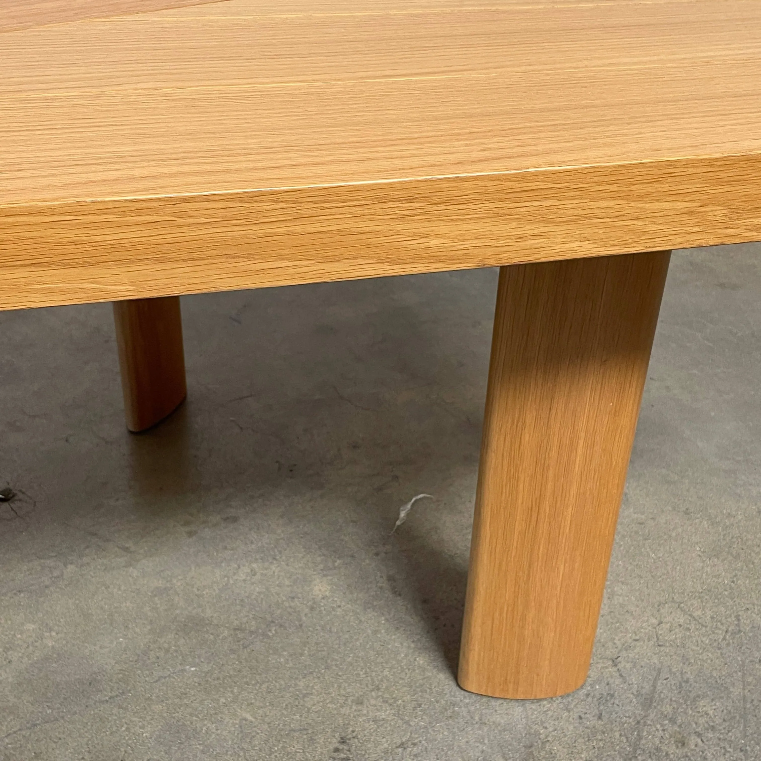 Cassina Ventaglio Table