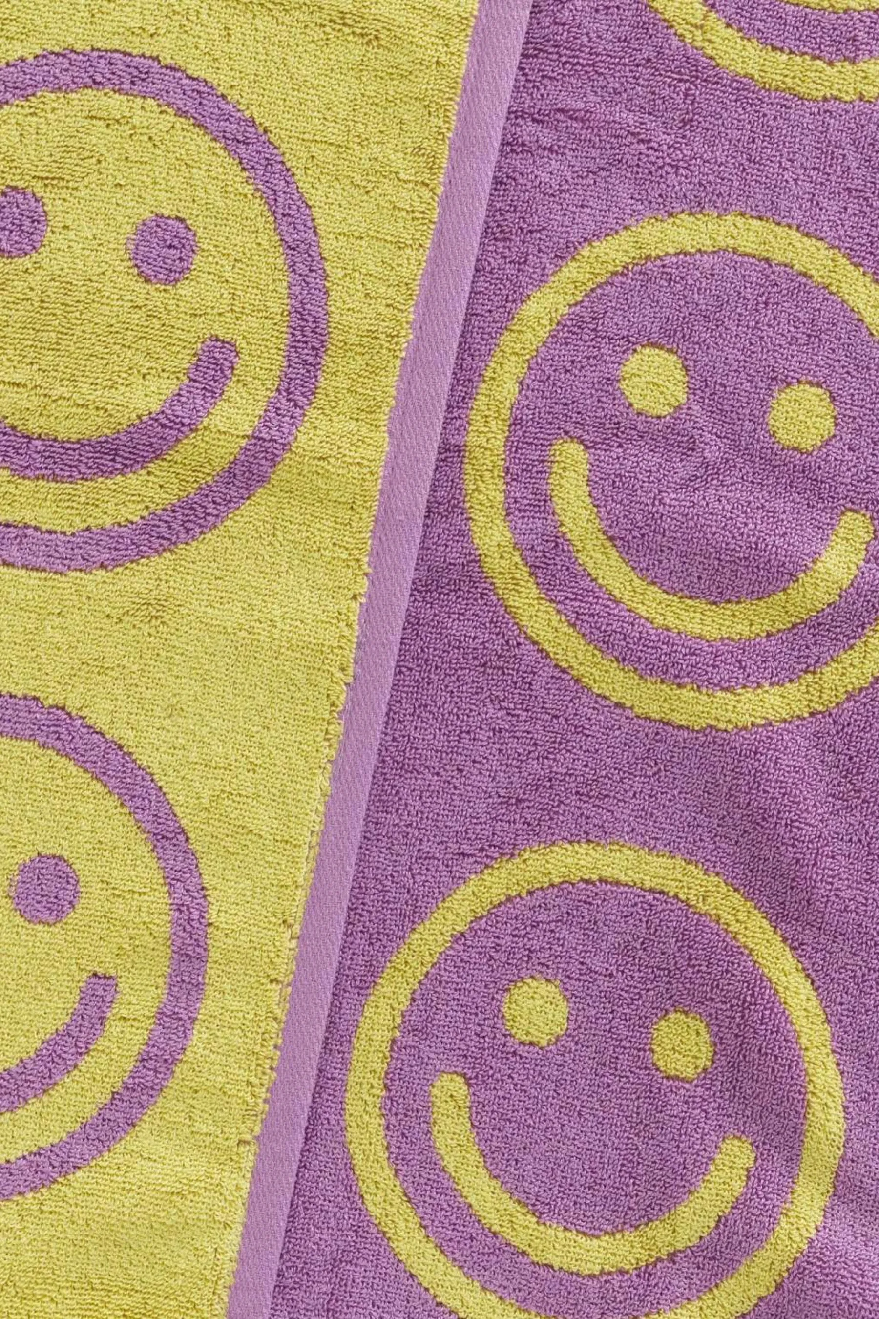 Lemonade Happy Bath Towel