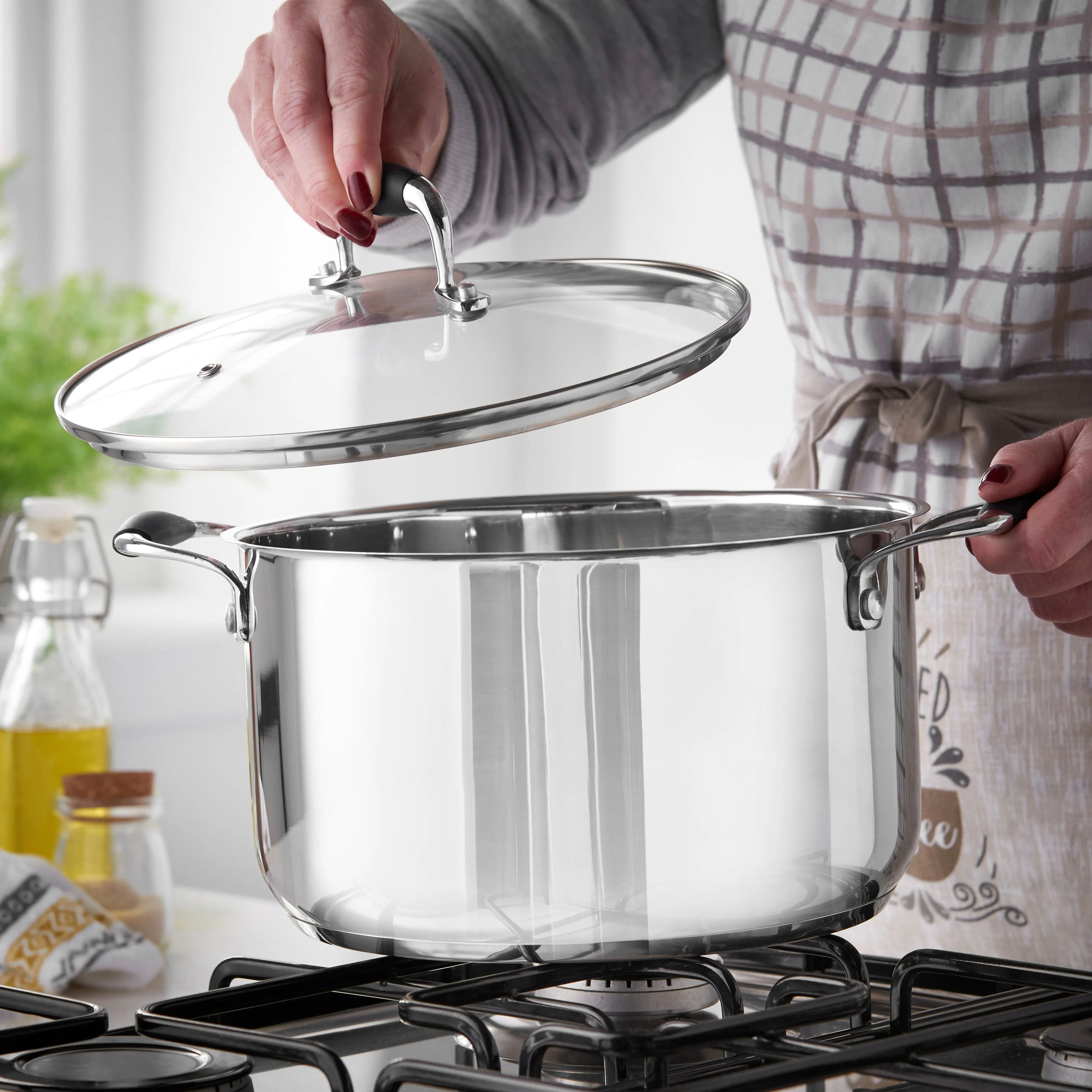 Lewis's Stainless Steel Stockpot 24cm with Glass Lid - Silver