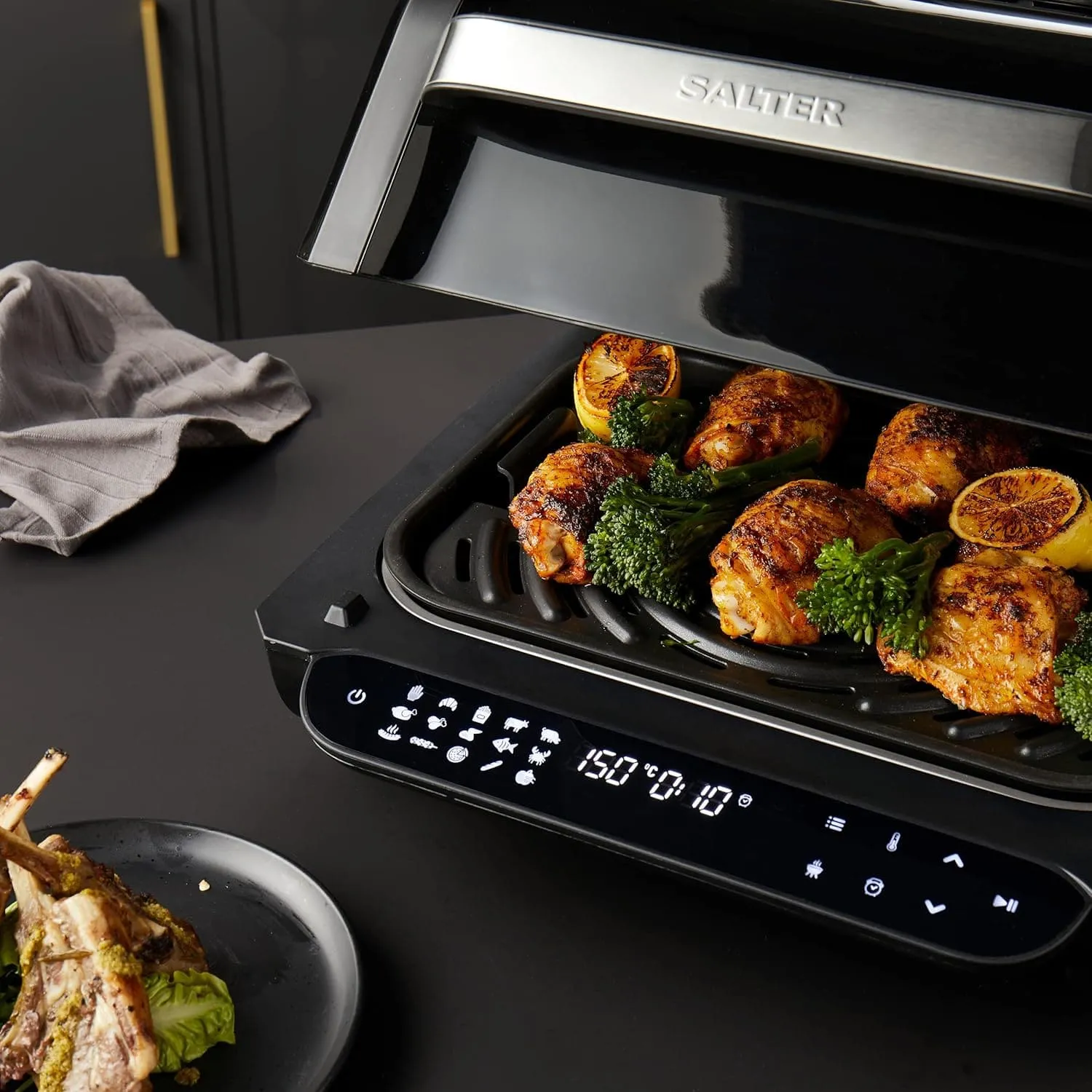 Salter EK5106 AeroGrill Pro - 16 in 1 Hot Air Fryer, 1700W Health Grill, Tabletop Multicooker, LED Touch Controls, 3.8L